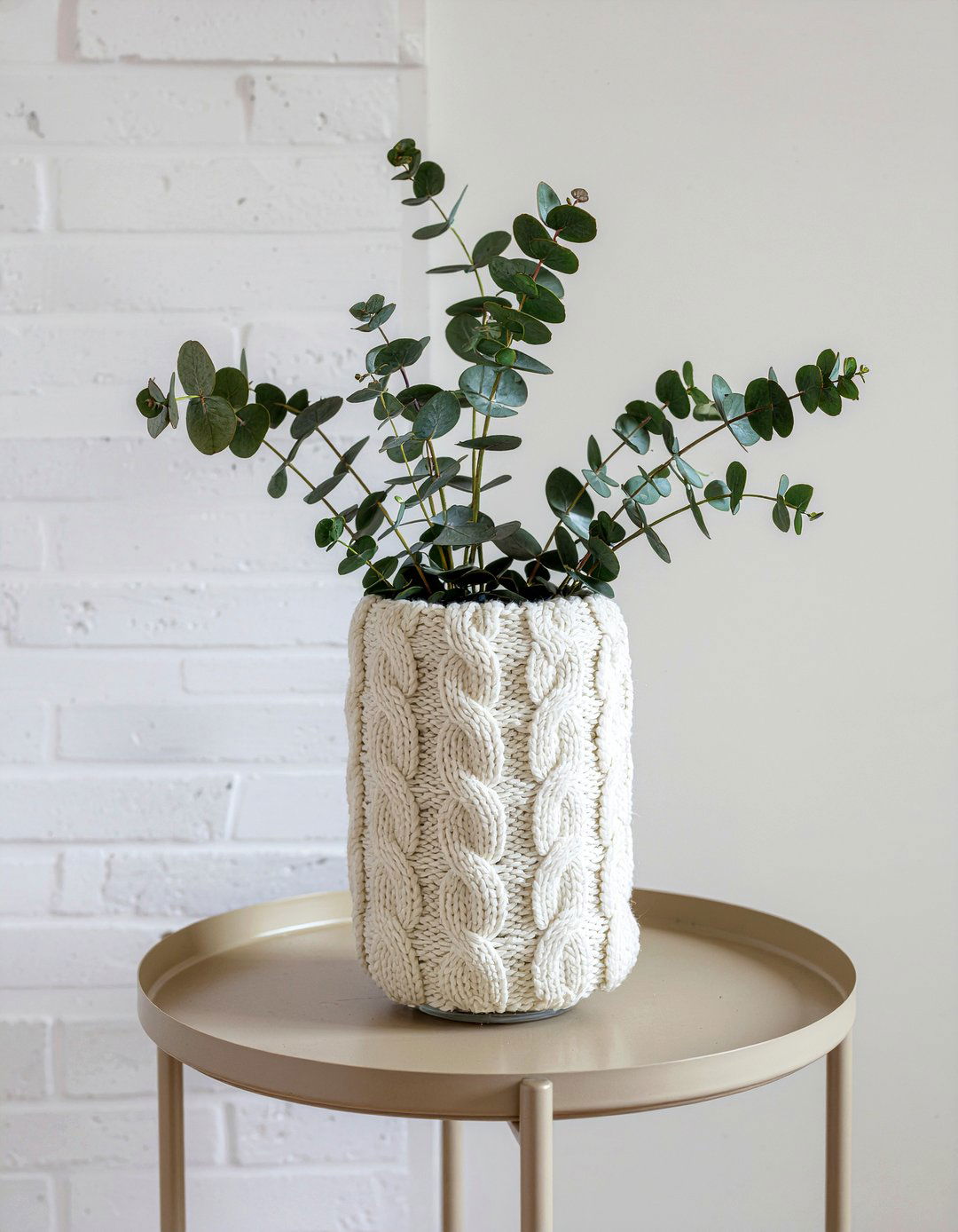 Knit vase sleeve - 30 knitted living room ideas