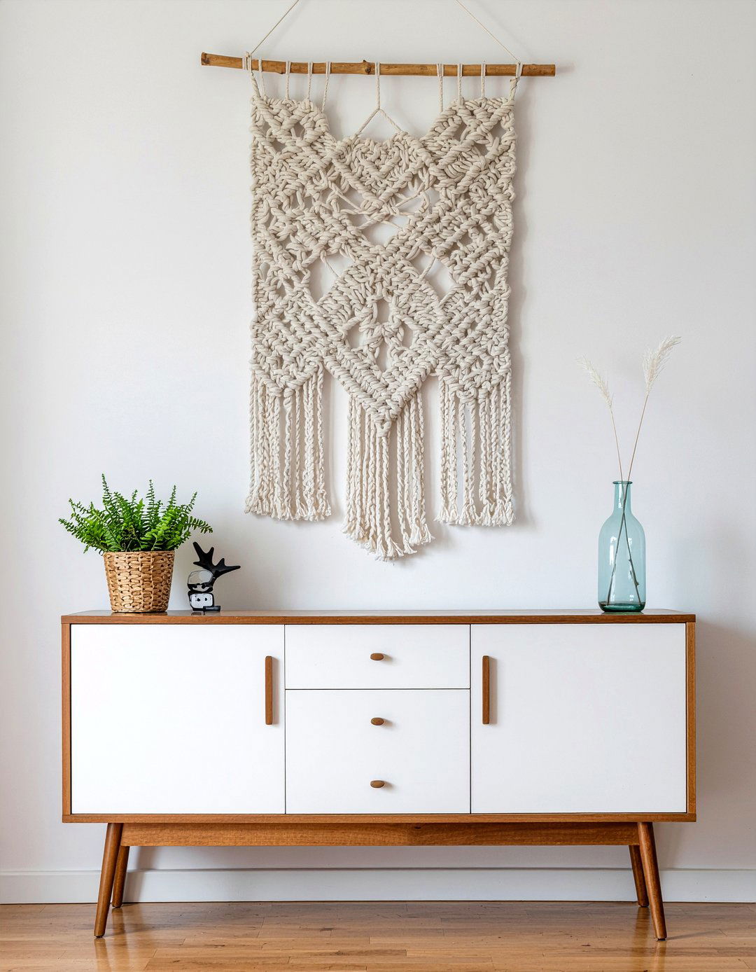 Knit wall hanging - 30 knitted living room ideas