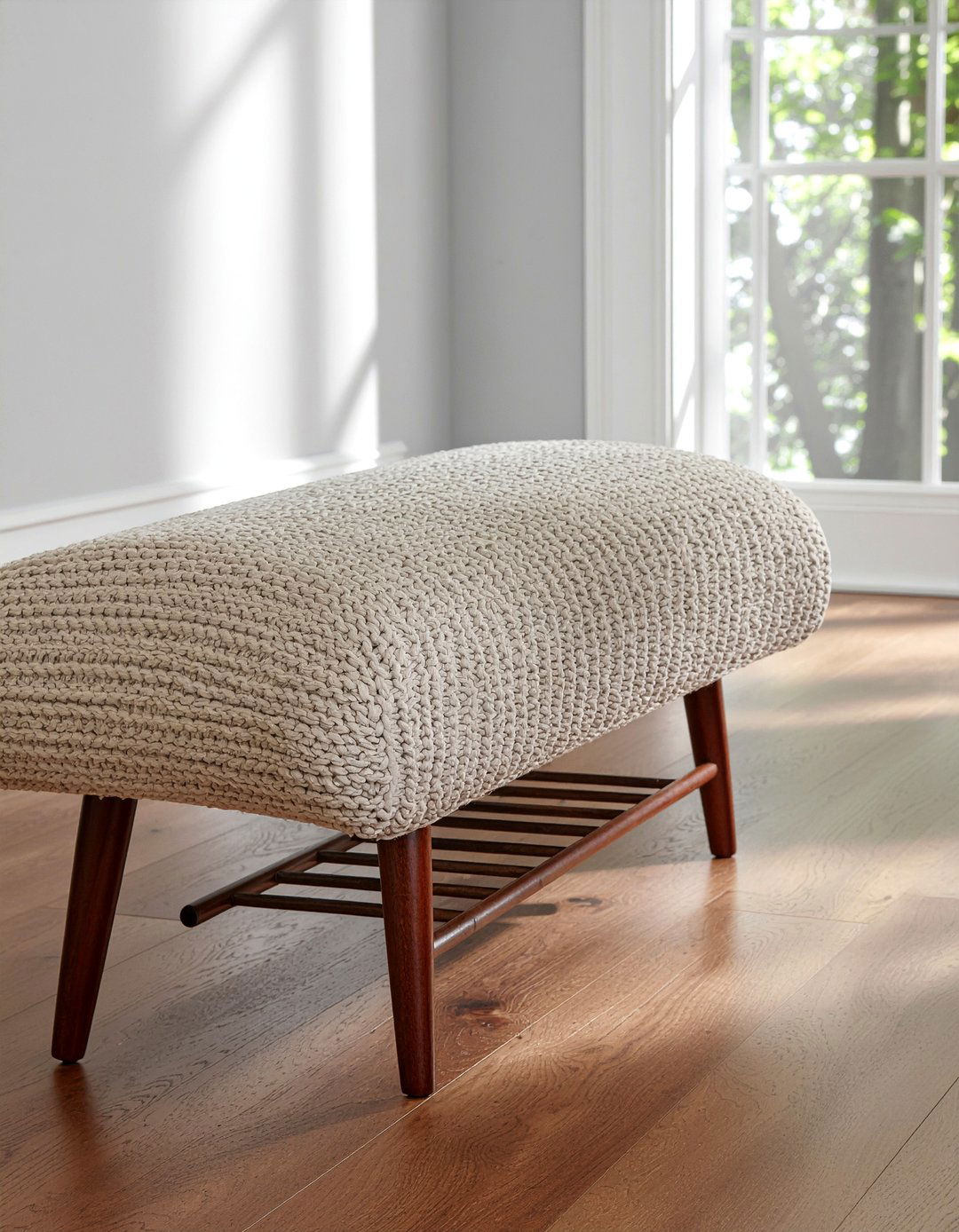 Knitted bench pad - 30 knitted living room ideas