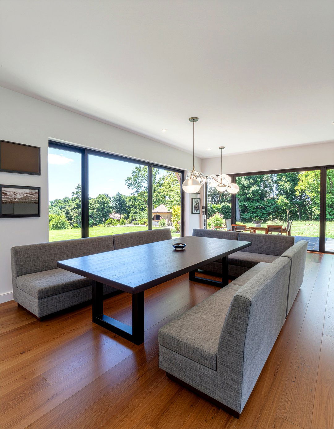 L Shaped Bench Seating - 30 dining room banquette ideas