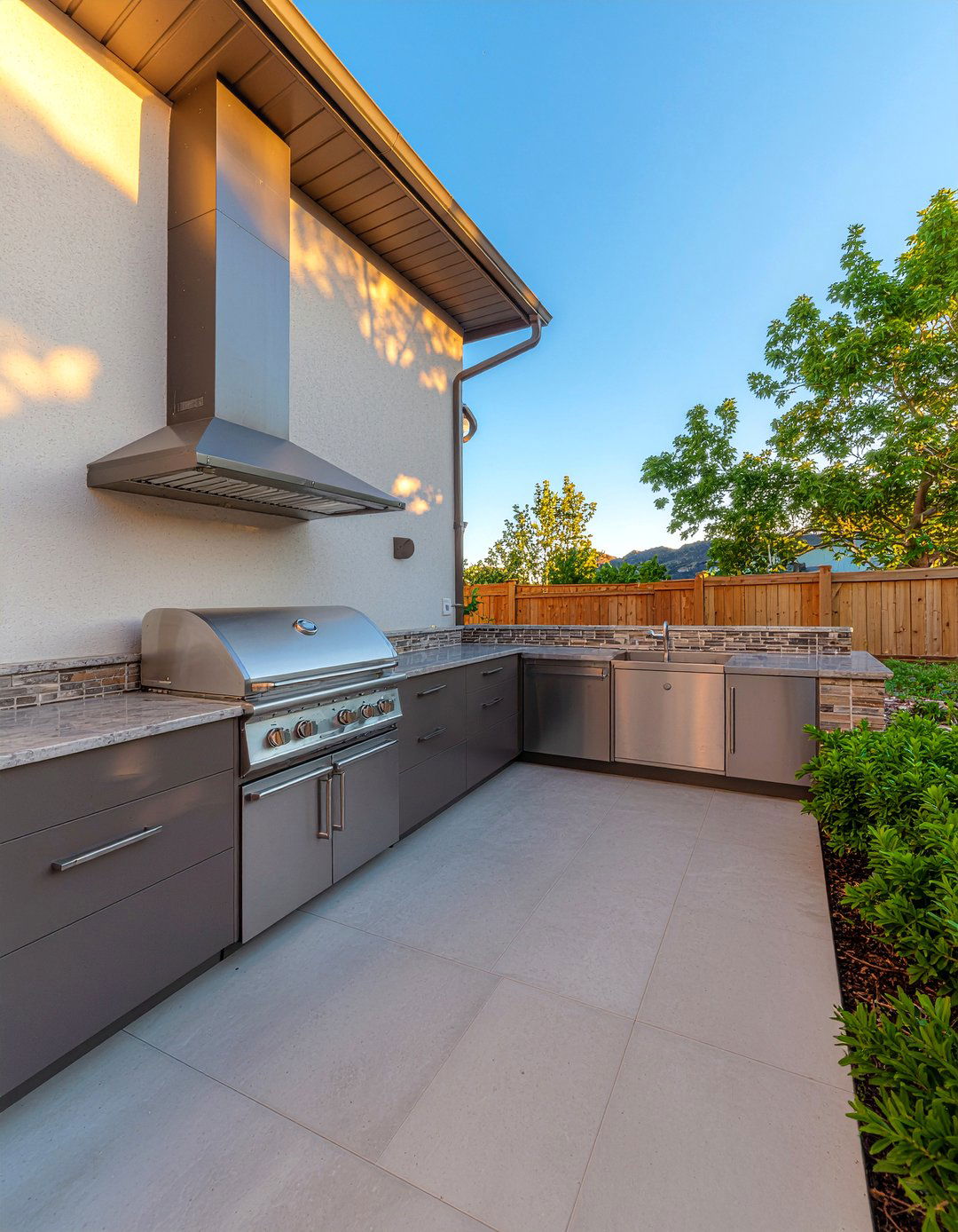 L Shaped Outdoor Kitchen Layout - 30 outdoor kitchen design ideas