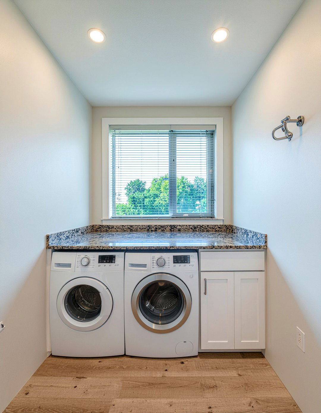 L shaped bathroom layout with laundry nook - 30 L-shaped bathroom layout ideas