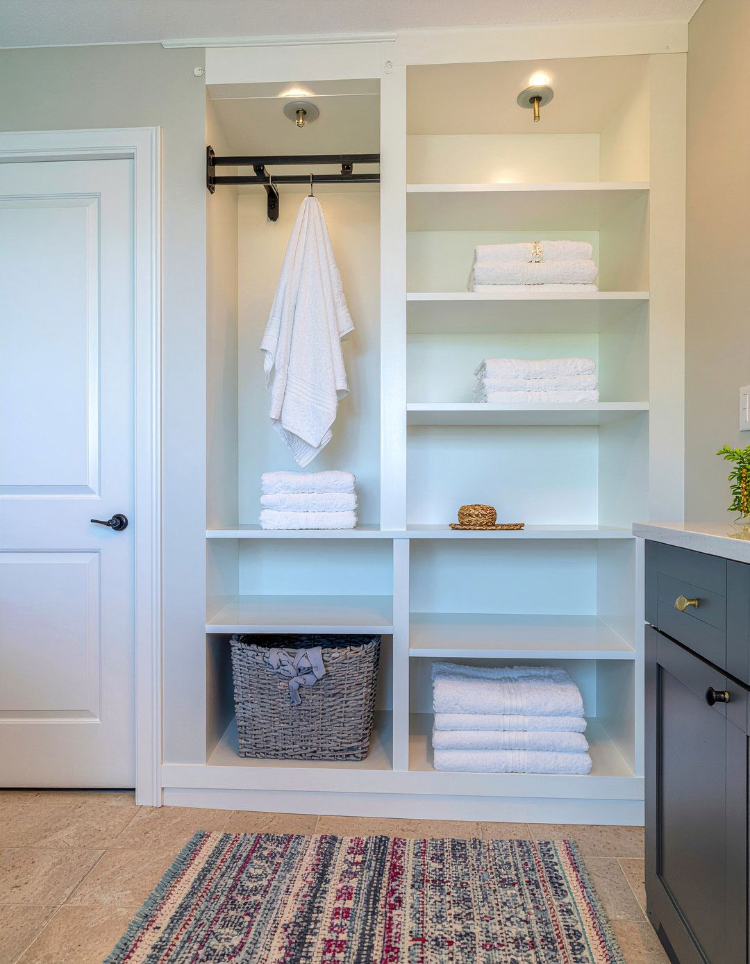 L shaped bathroom with built in linen closet - 30 L-shaped bathroom layout ideas