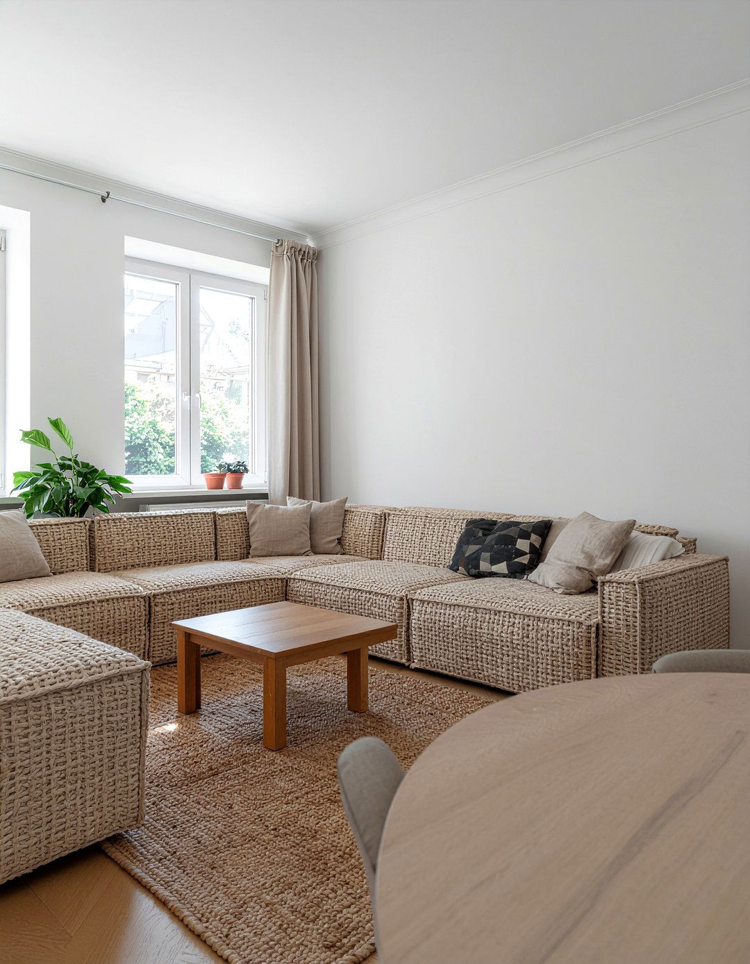 L shaped living room furniture arrangement - 30 oddly shaped living room ideas