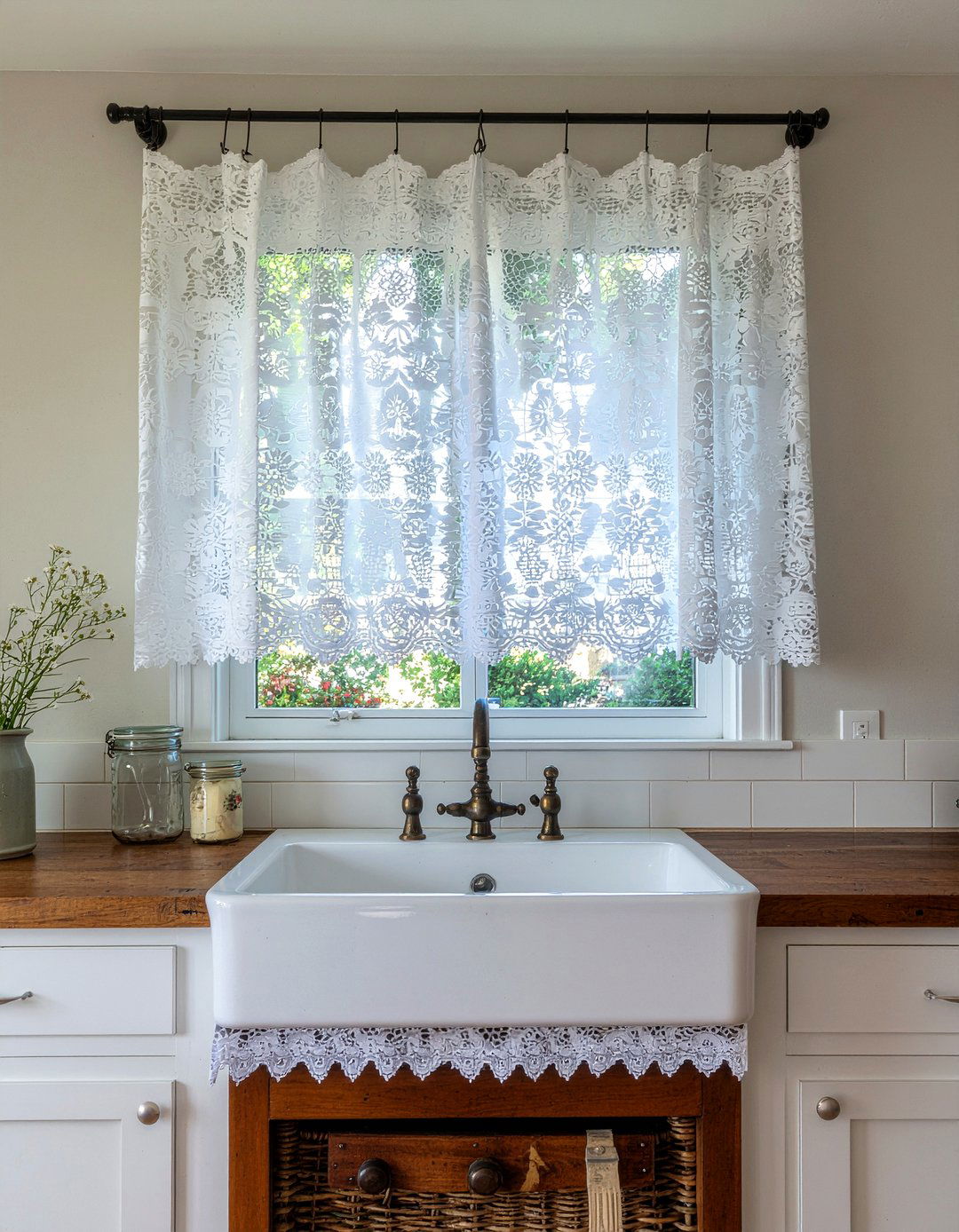 30 Kitchen Curtain Ideas for Added Style and Privacy