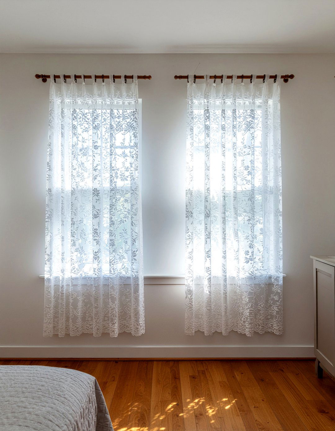 Lace Curtains Bedroom - 30 vintage bedroom ideas