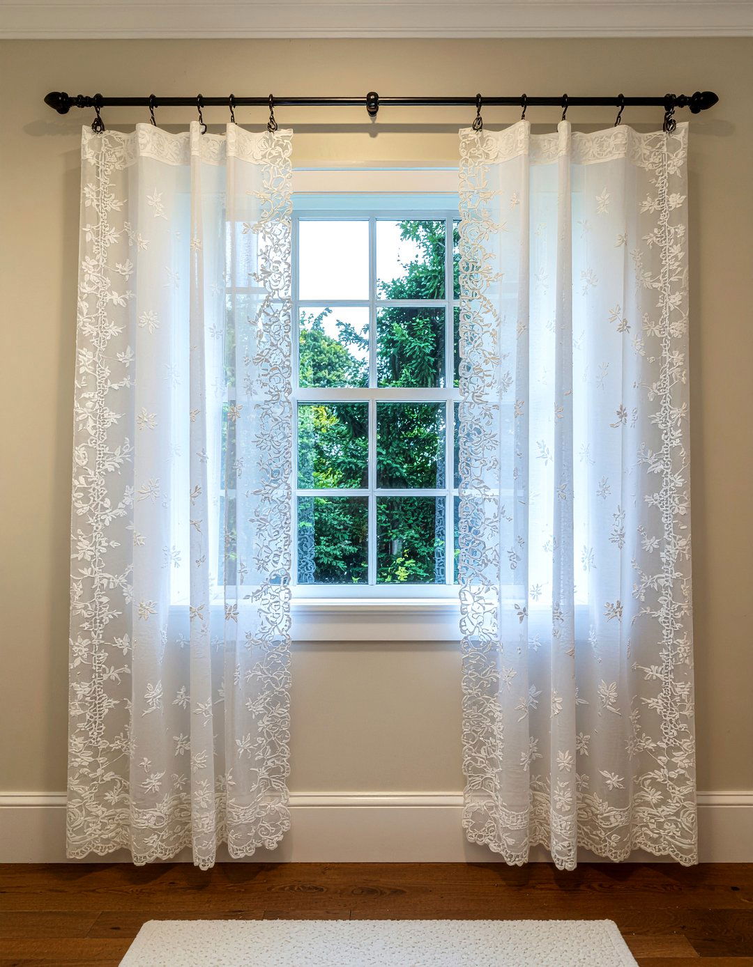 Lace bathroom curtain - 30 bathroom curtain ideas