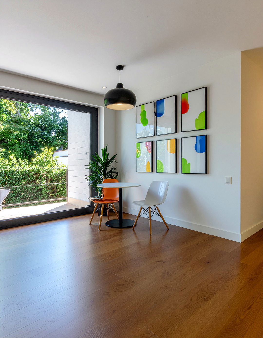 Landing Dining Room - 30 converted space dining room ideas