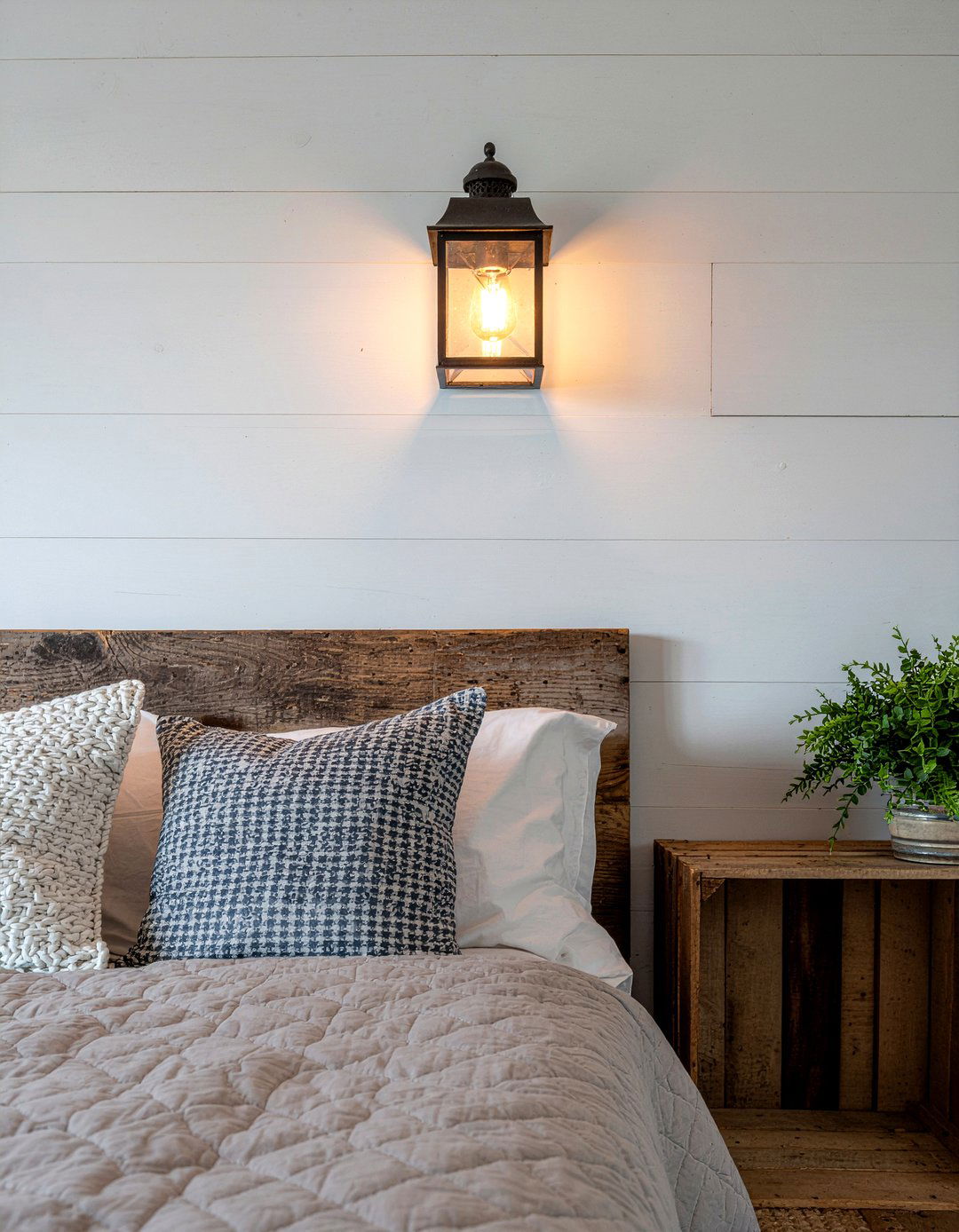 Lantern wall light - 30 bedroom wall lights