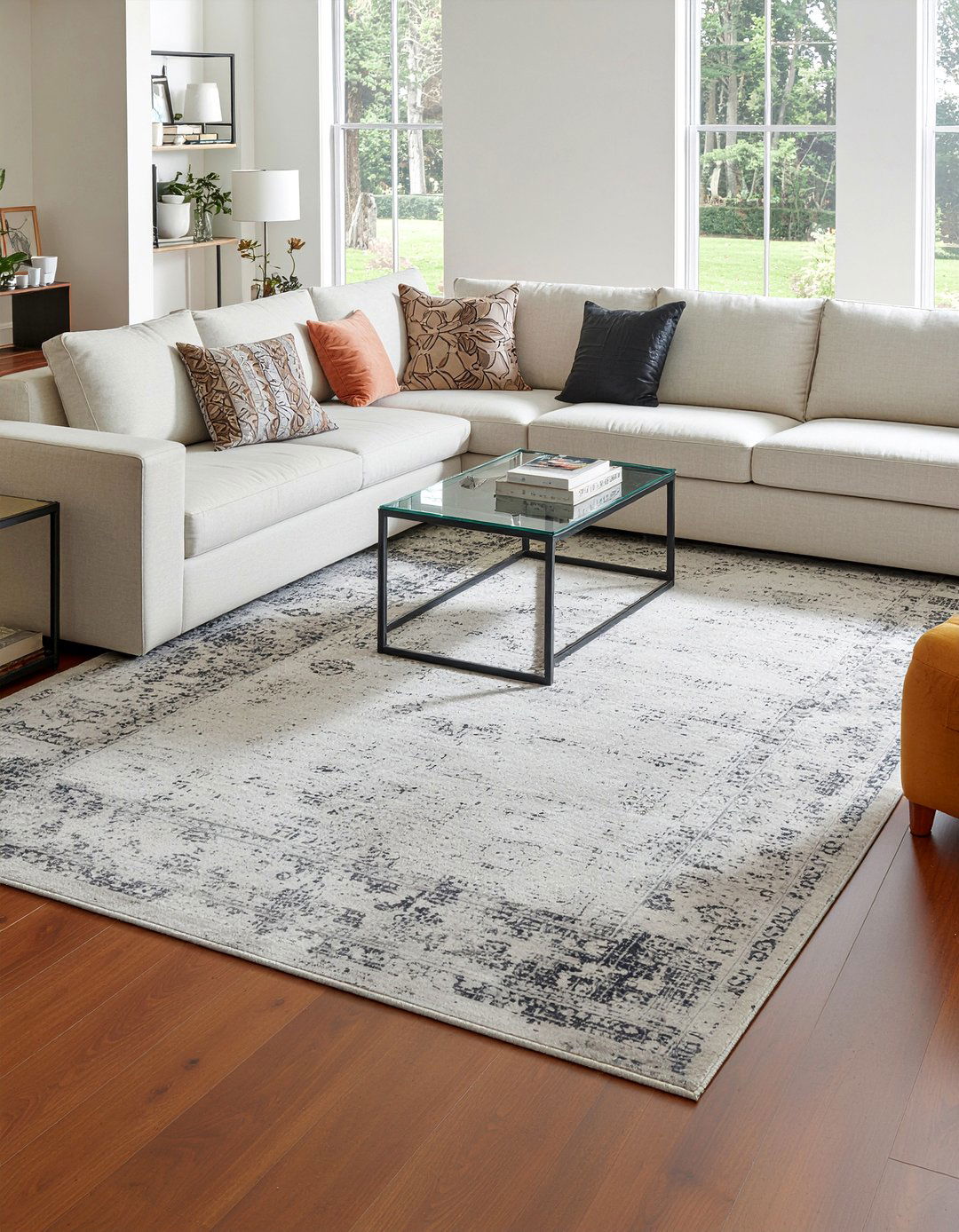 Large Area Rug - 30 large living room ideas