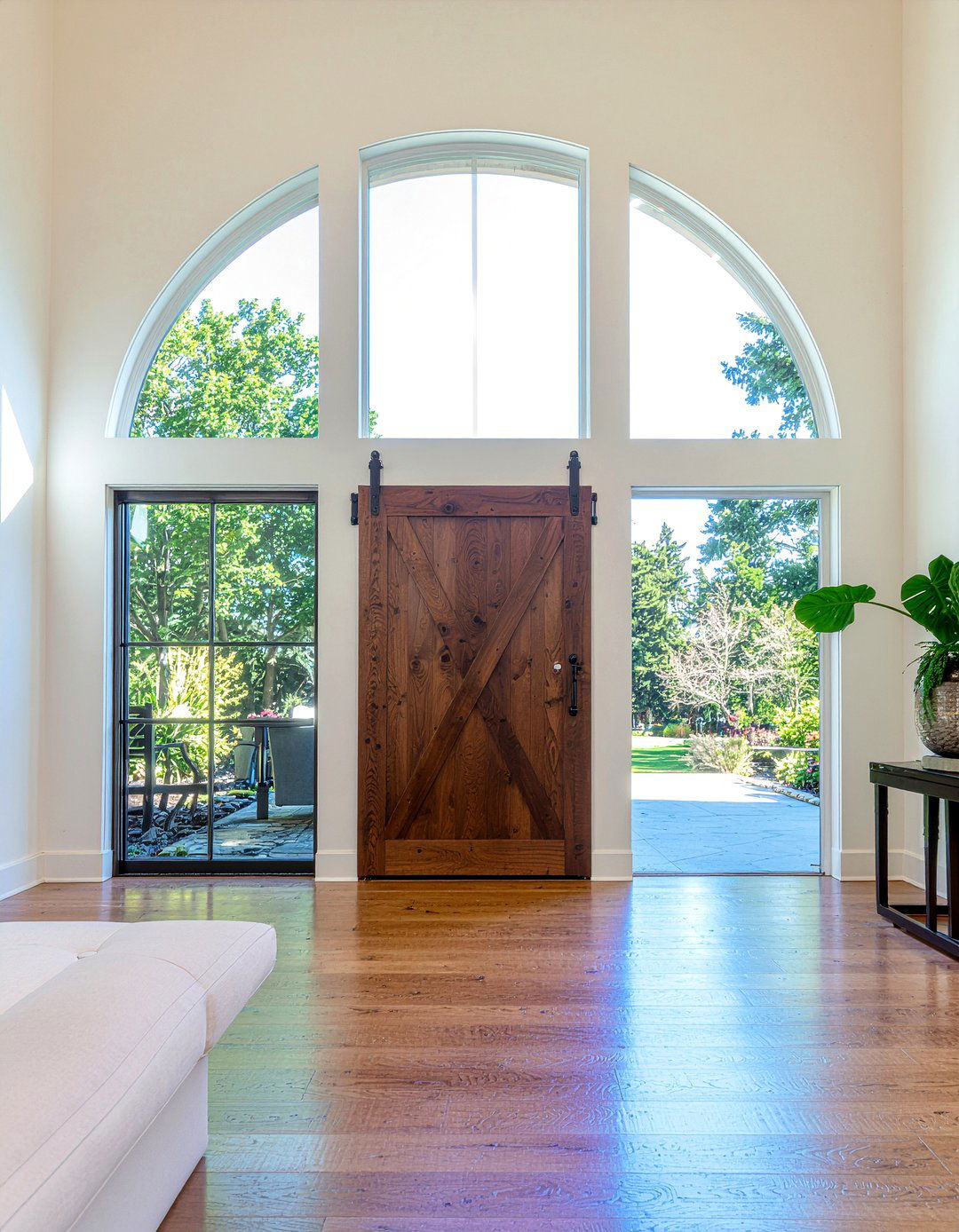 Large Barn Door - 30 living room barn doors