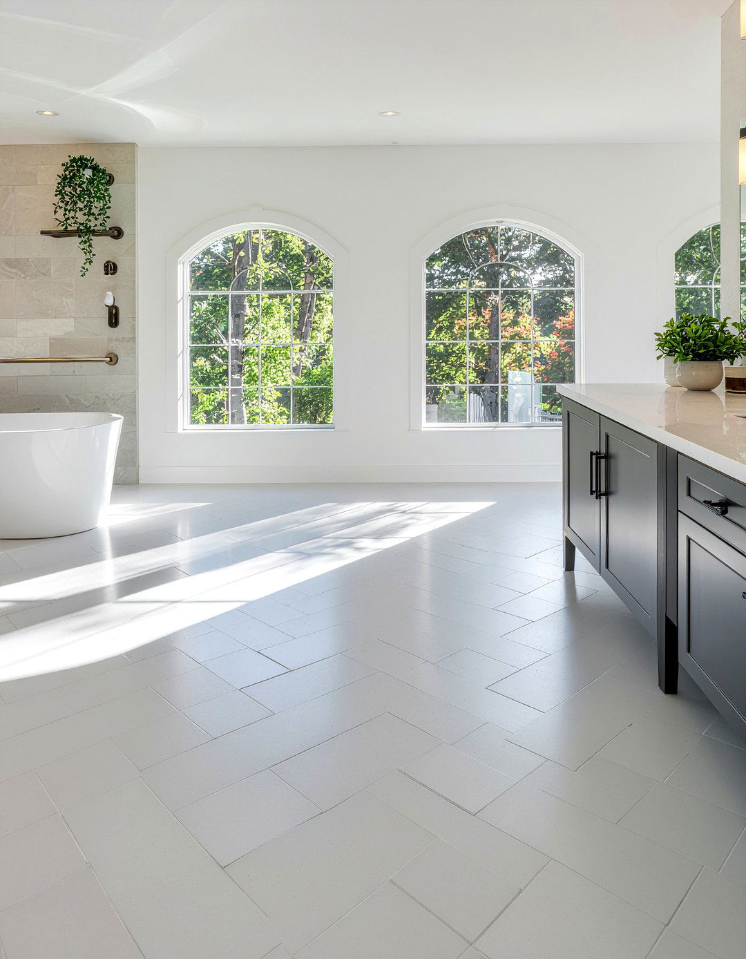 Large Format Arabesque Tile - 30 arabesque tile bathroom ideas