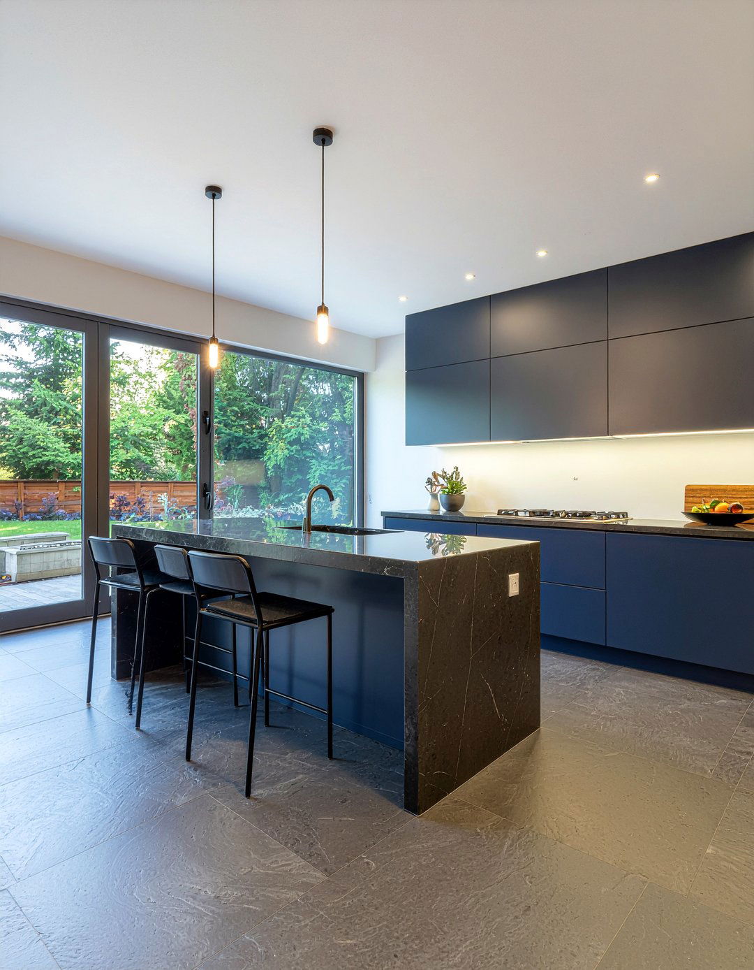 Large Format Slate Tiles - 30 slate floor kitchen ideas