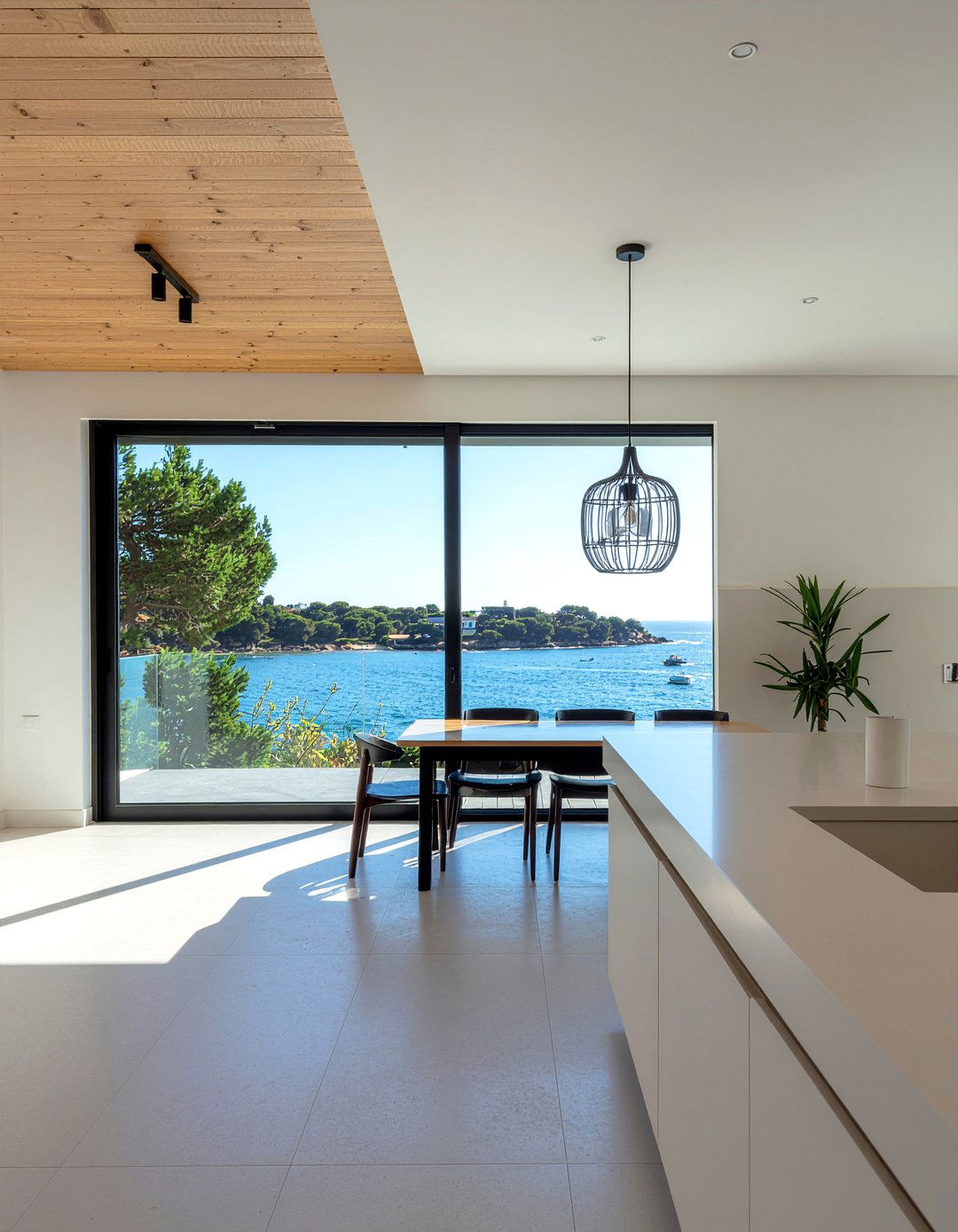 Large Kitchen Window Placement - 30 kitchen planning ideas