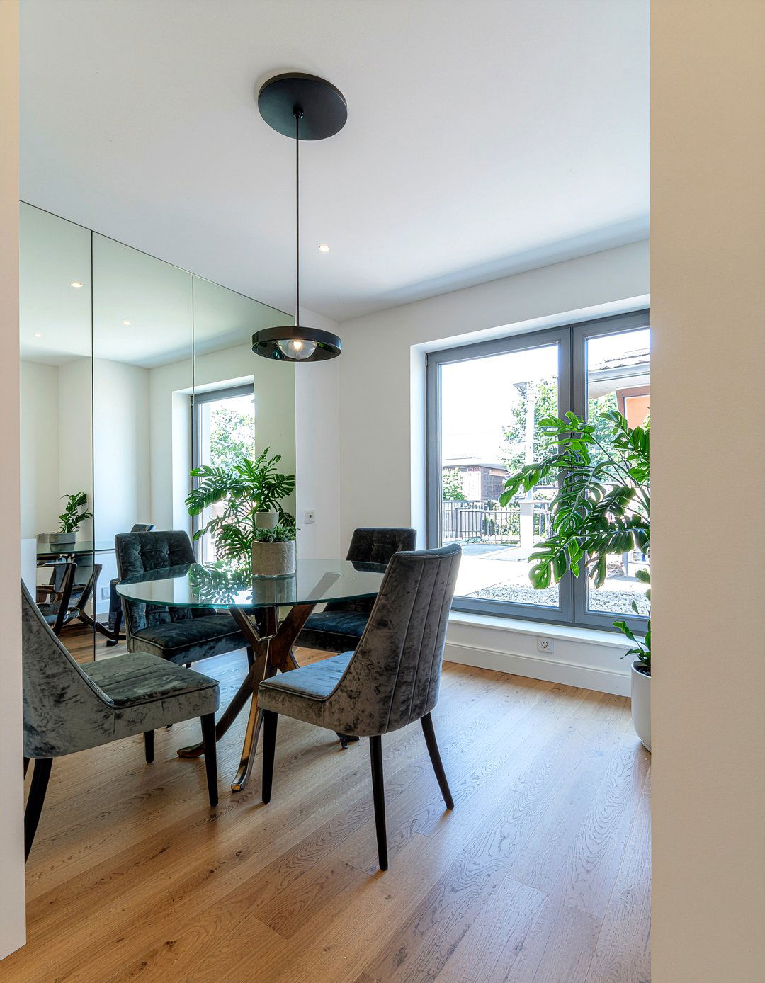 Large Mirror Dining Room - 30 personal dining room ideas