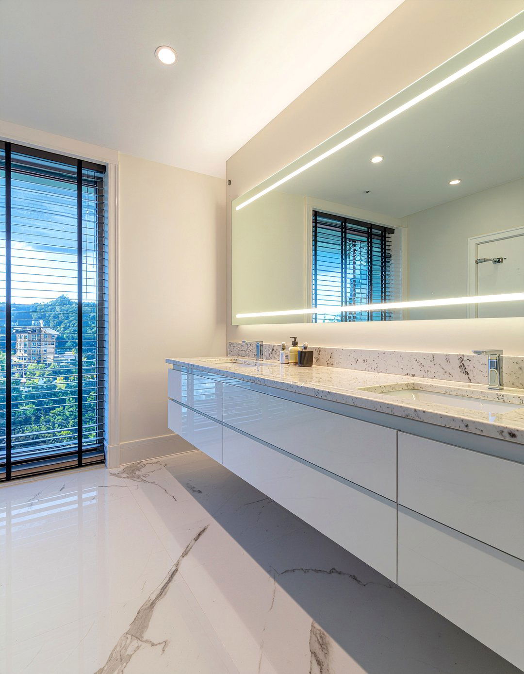 Large Wall LED Mirror - 30 LED bathroom mirror ideas