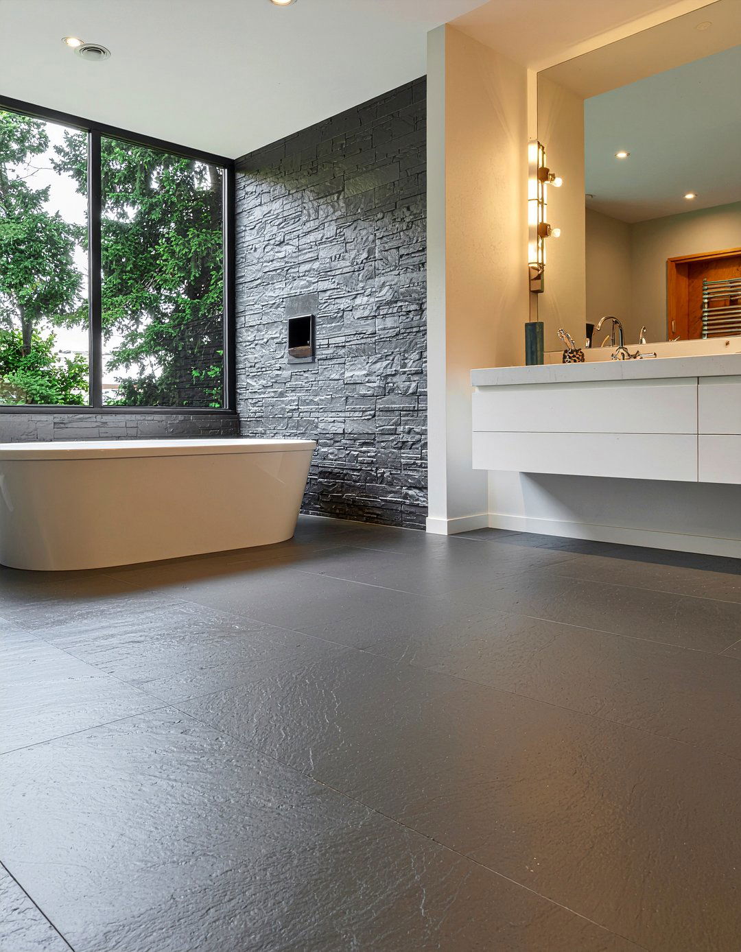30 Elegant Slate Tile Bathroom Ideas for a Spa-Like Vibe