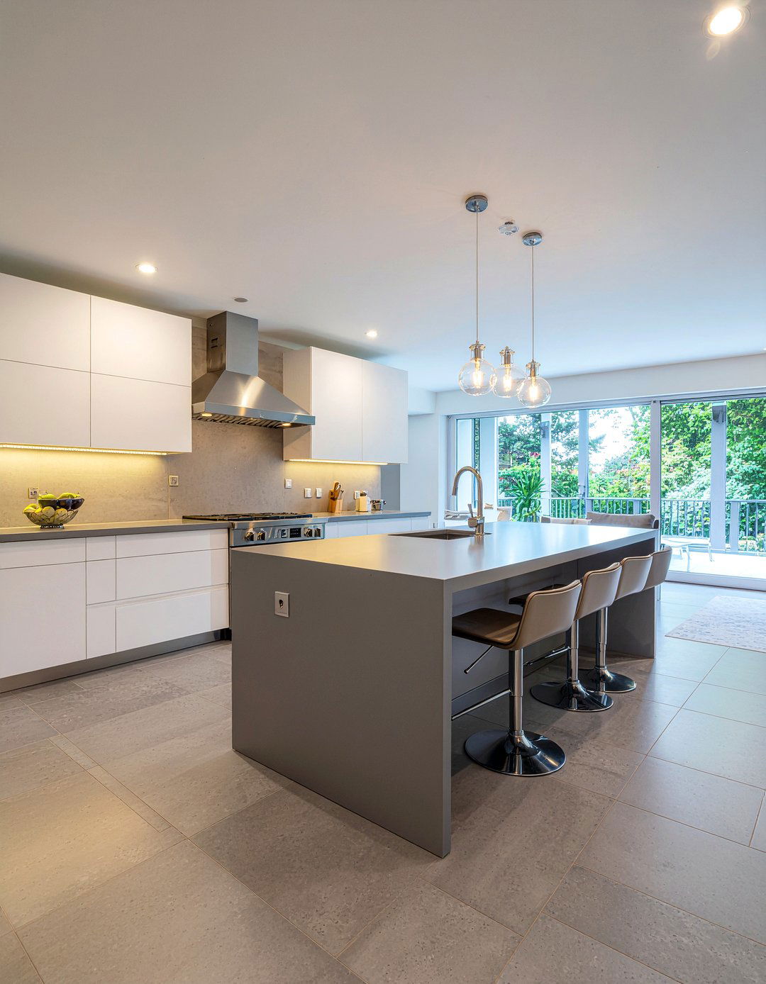 Large format tile - 30 kitchen flooring ideas