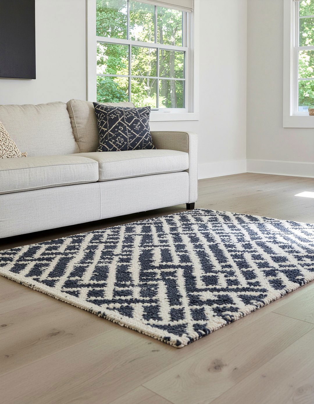 Layered Jute And Wool Rugs - 30 layered texture living room ideas