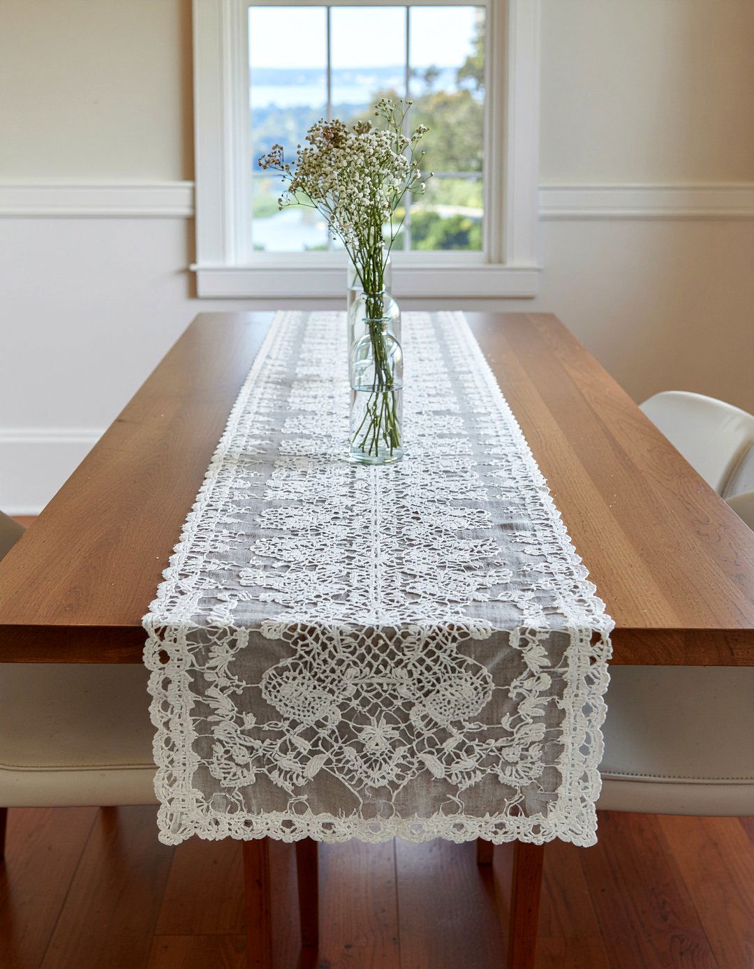 Layered Table Runner - 30 runner centerpiece dining ideas