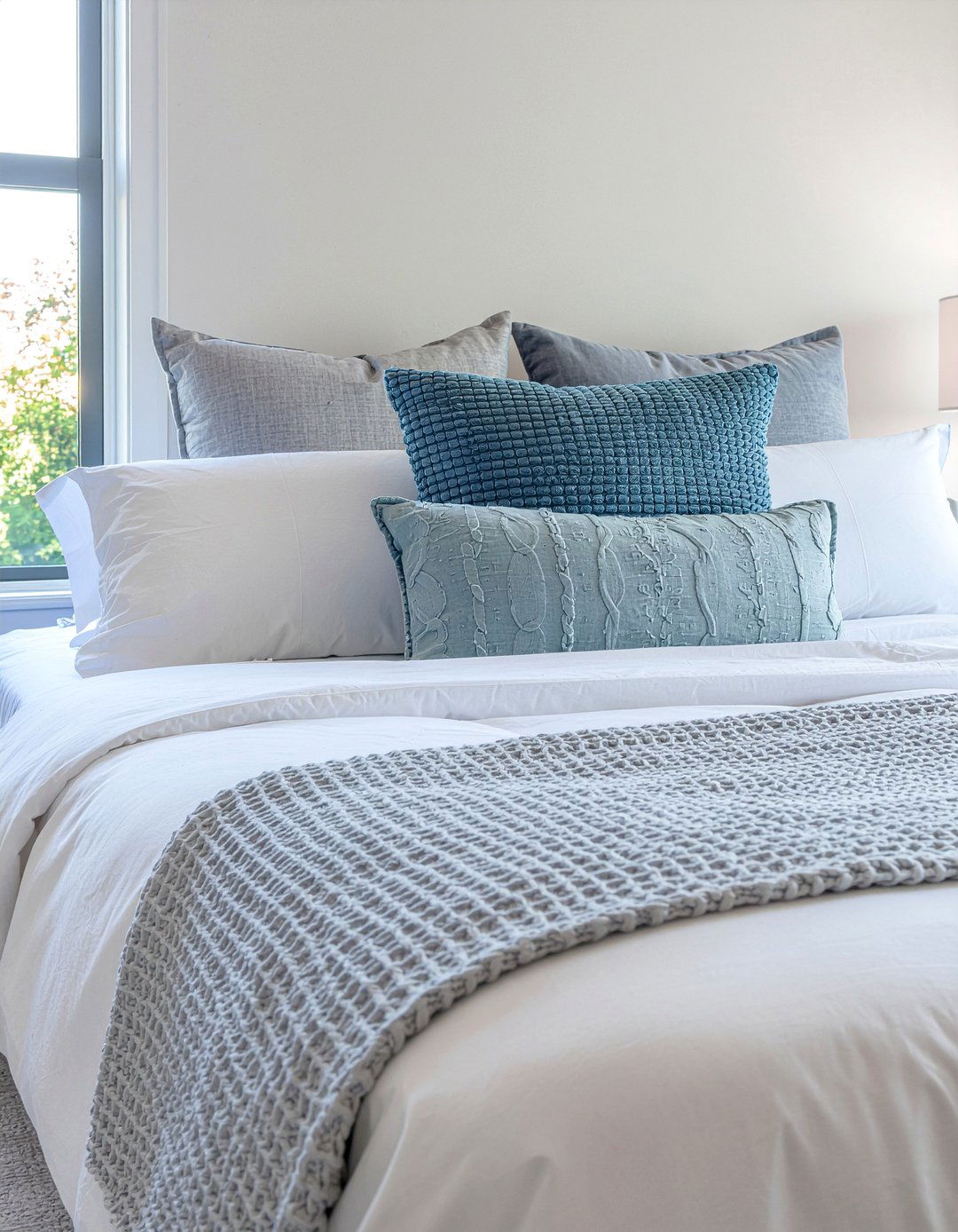 Layered bedding - 30 budget bedroom ideas