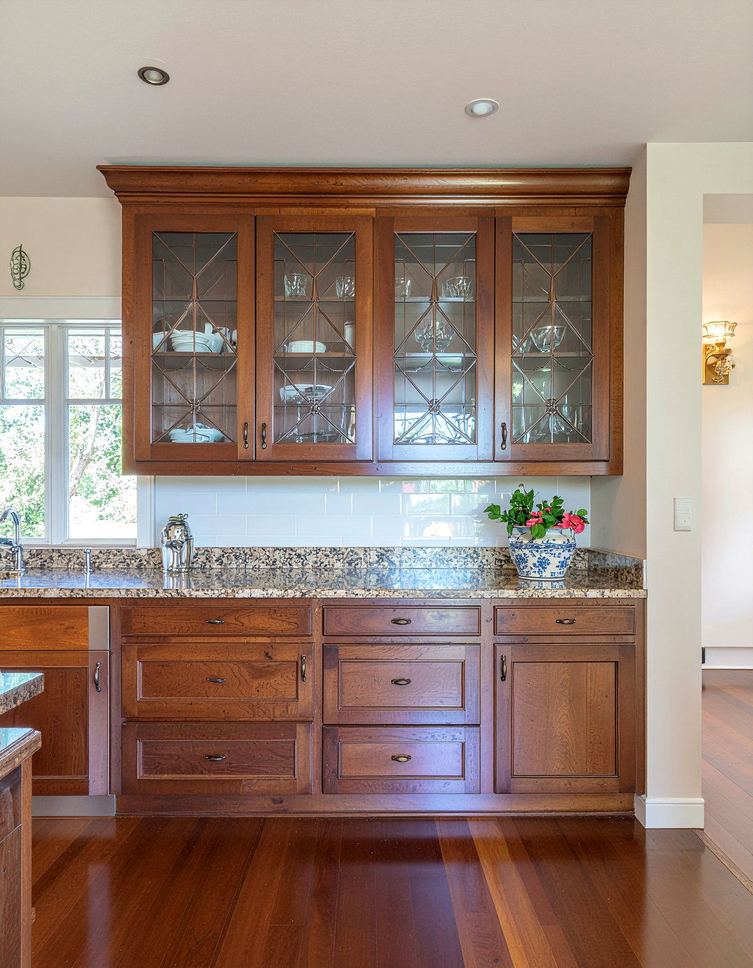 Leaded Glass Kitchen Cabinets - 30 glass front kitchen cabinet ideas