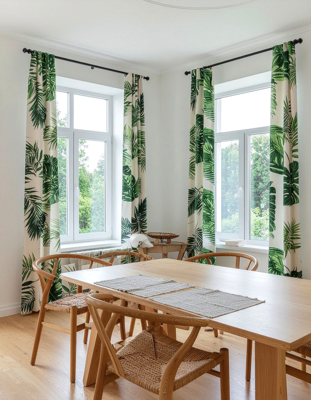 Leaf print curtains dining room - 30 patterned curtain dining room ideas