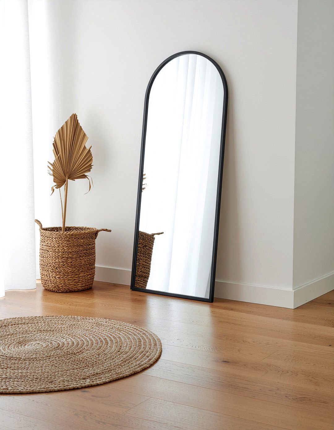 Leaning Floor Mirror - 30 no damage living room ideas