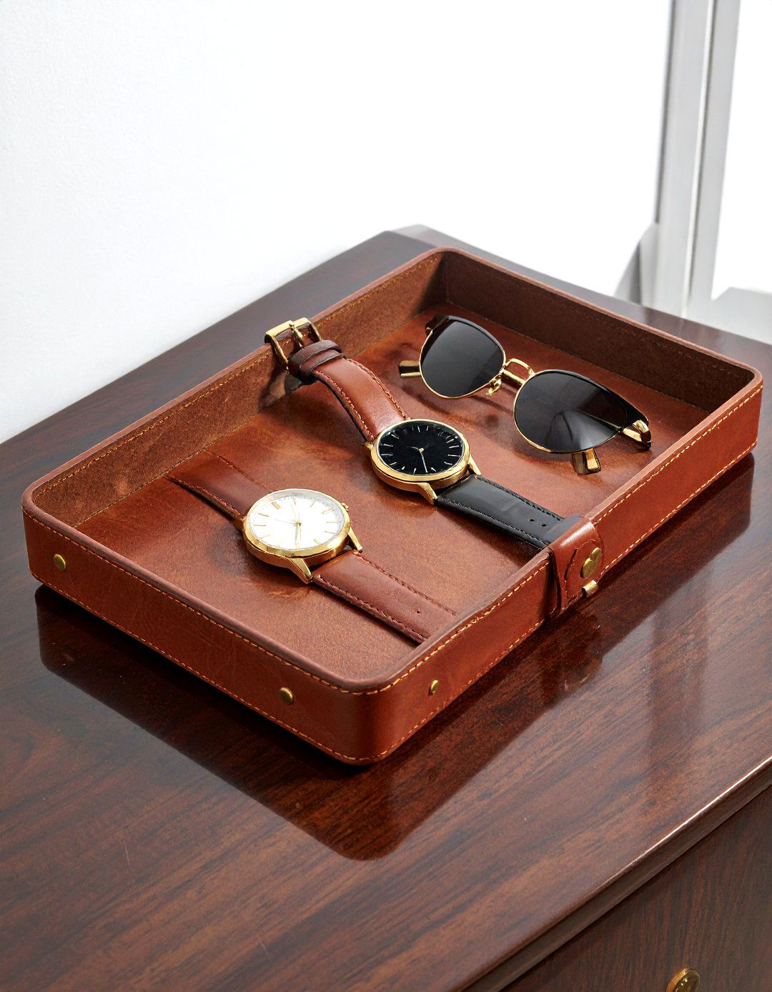 Leather Valet Tray - 30 catch-all tray ideas