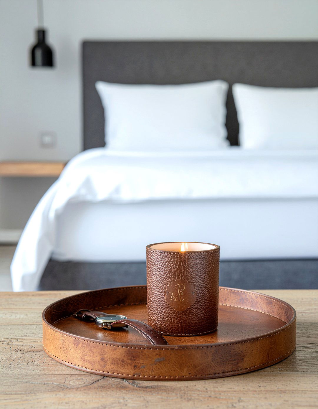 Leather candle - 30 bedroom scented candles