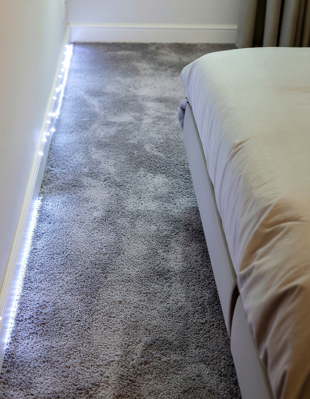 Led lights along floor - 30 bedroom led strip lights ideas