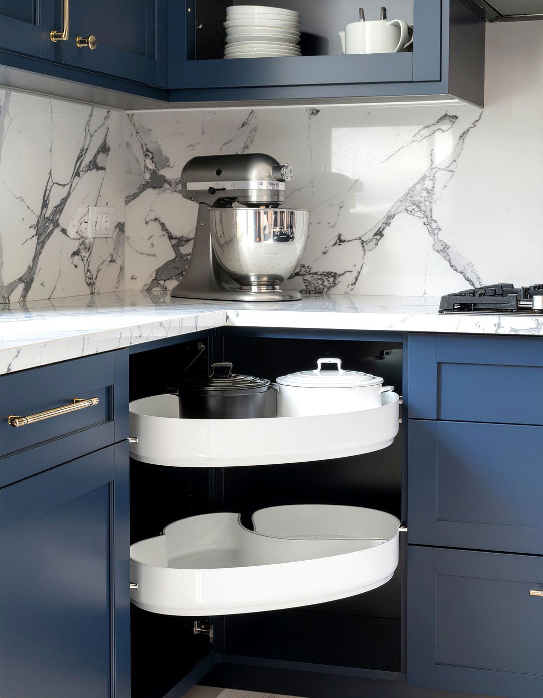 Lemans swivel shelf - 30 blind corner cabinet kitchen ideas