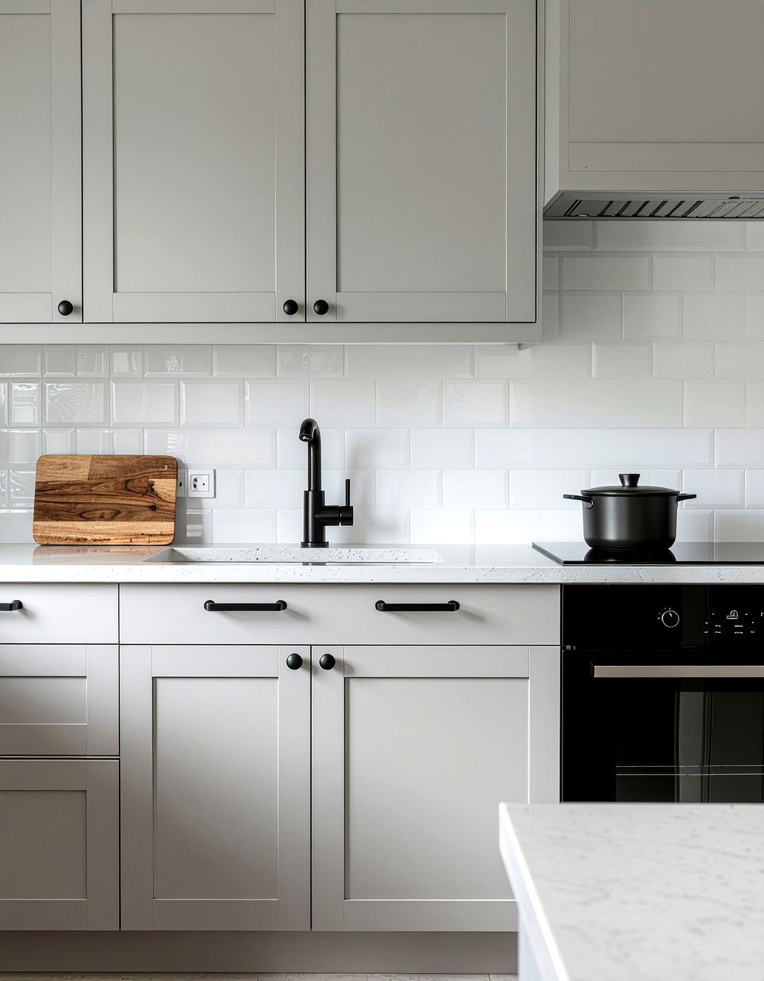 Light Gray Kitchen Black Hardware - 30 light gray kitchen ideas