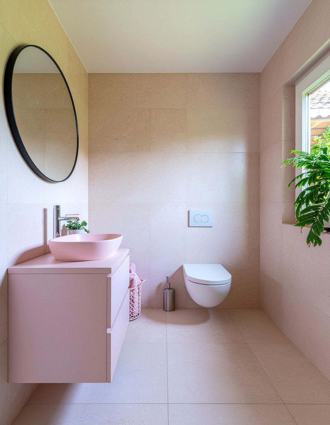 Light Pink Bathroom - 30 monochromatic bathroom ideas