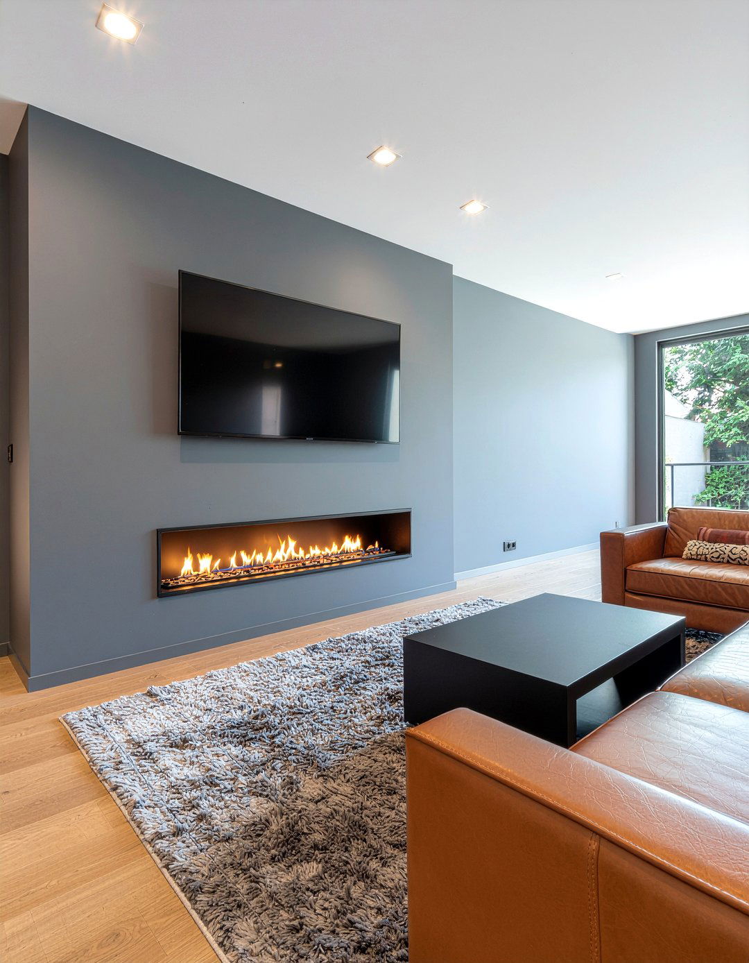 Linear Fireplace Under TV - 30 living room linear fireplace ideas