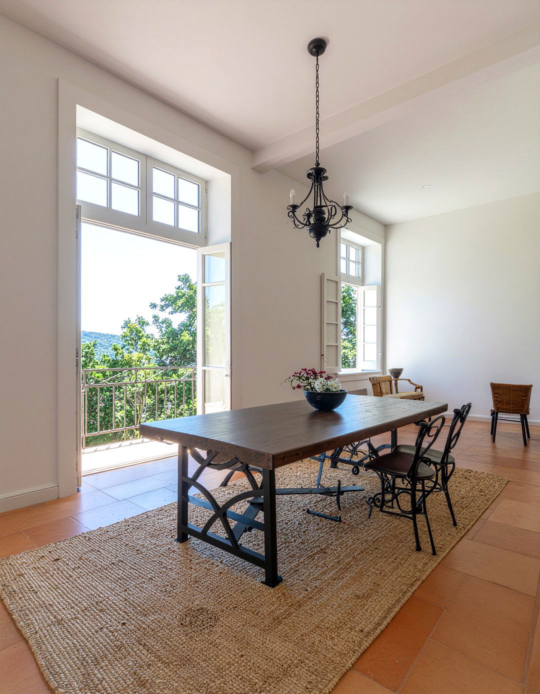 Linen Window Treatments - 30 Mediterranean dining room ideas