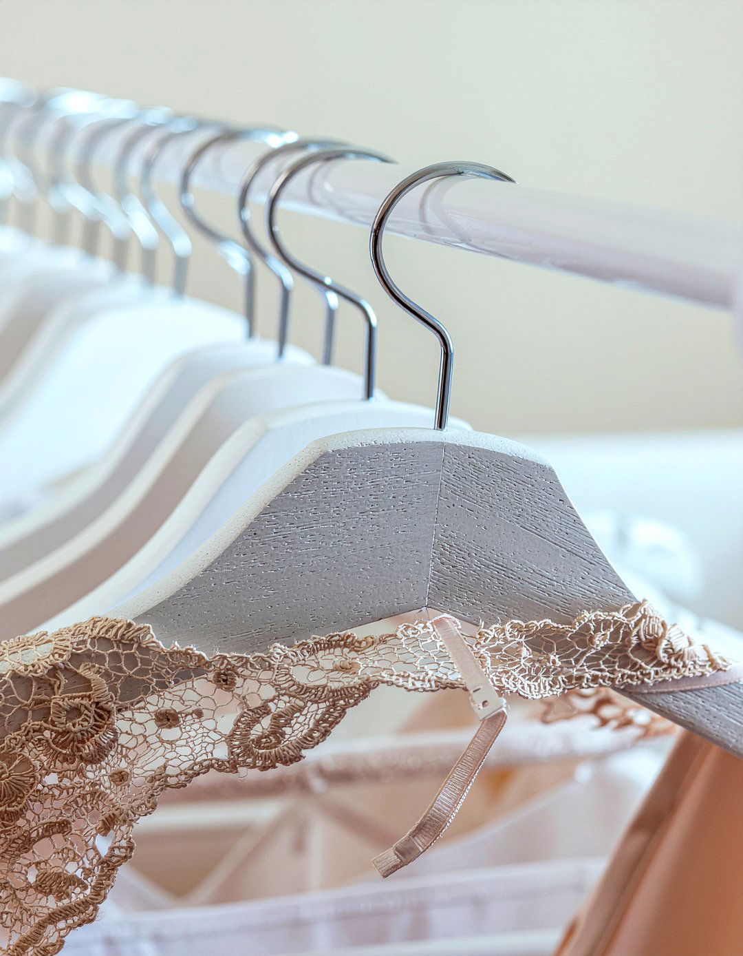 Lingerie notch hangers - 30 bedroom clothes hangers