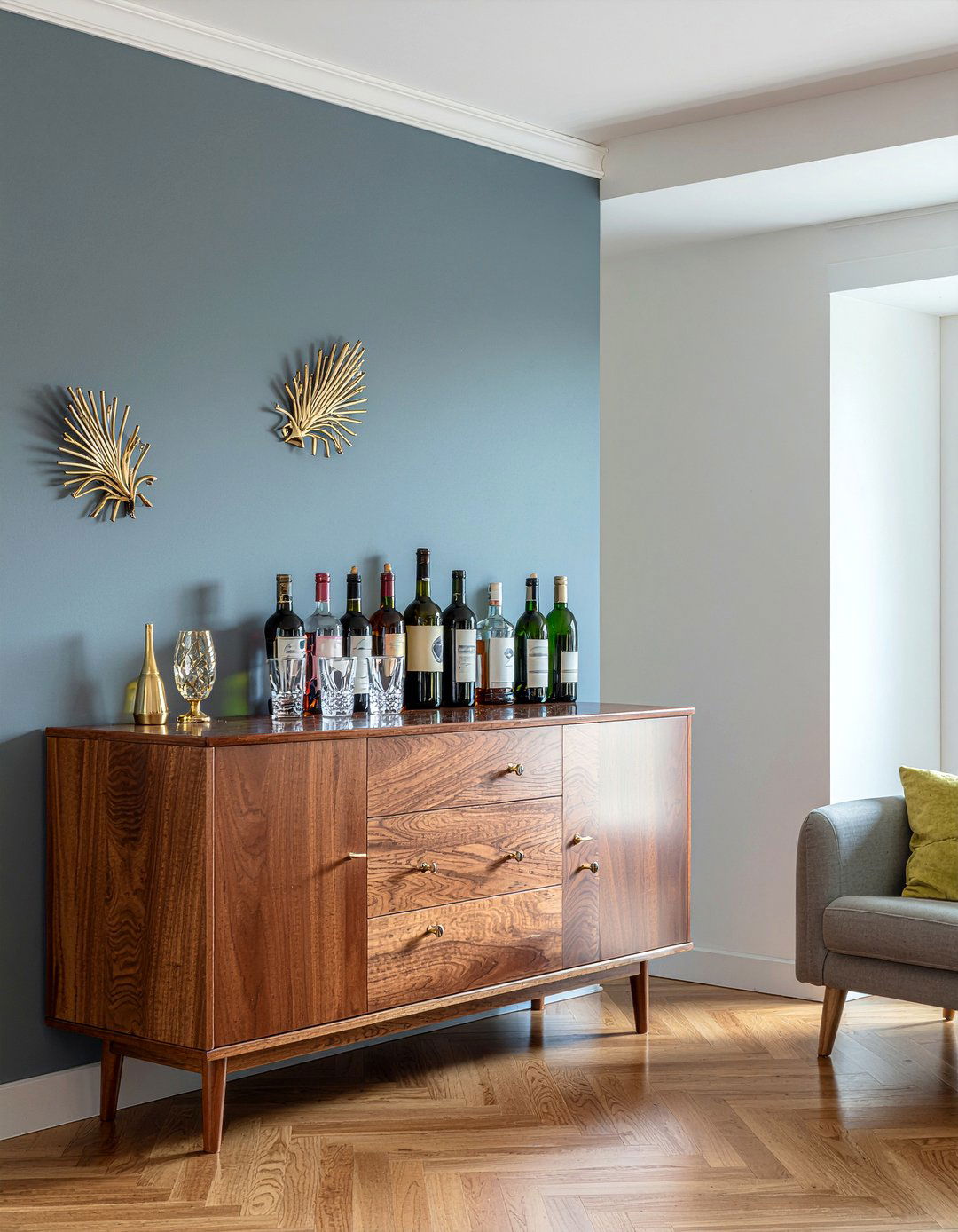 Living room bar cabinet - 30 living room remodel ideas