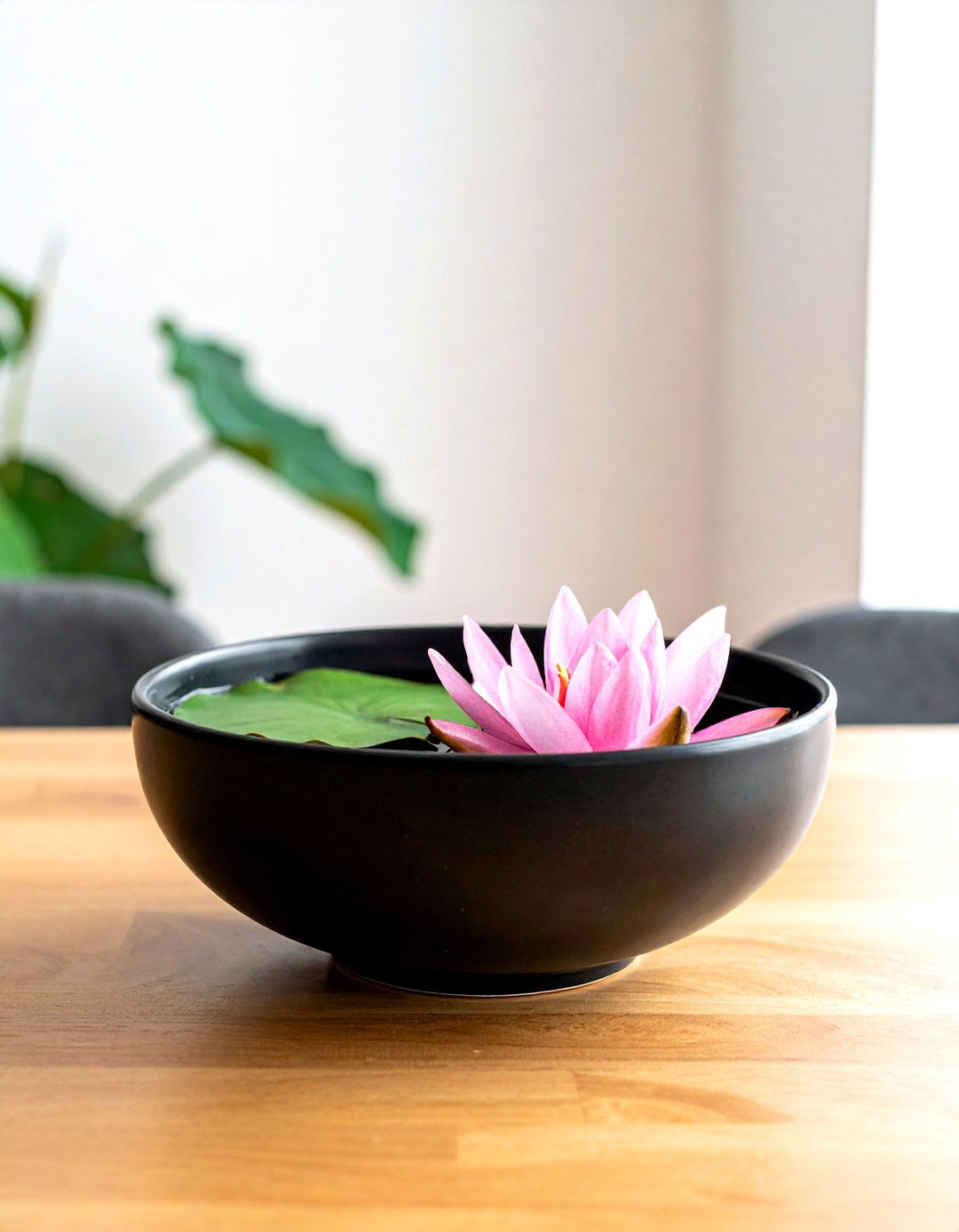 Lotus Flower Centerpiece - 30 Thai dining room ideas