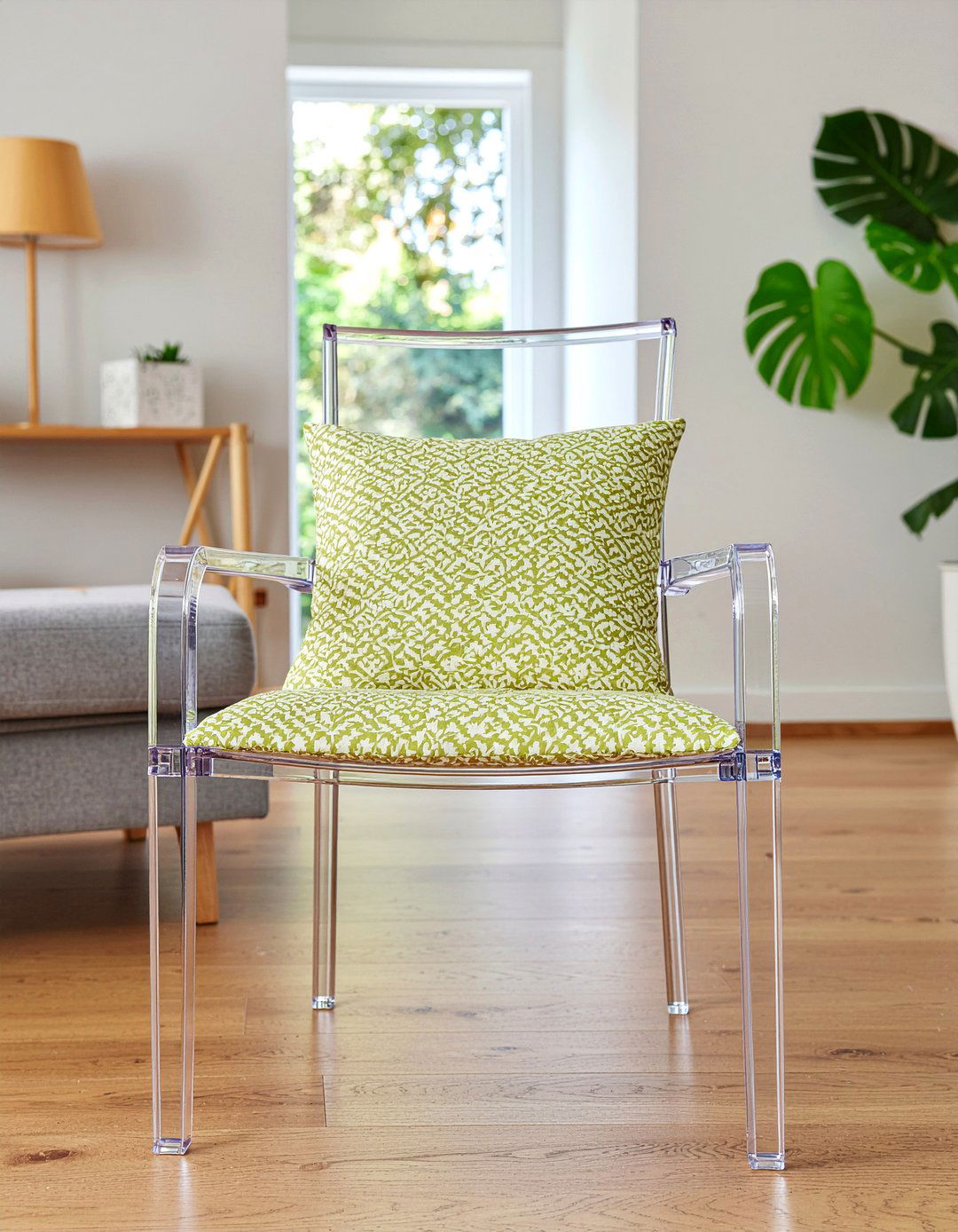 Lucite Acrylic Chair - 30 living room maximalist furniture ideas