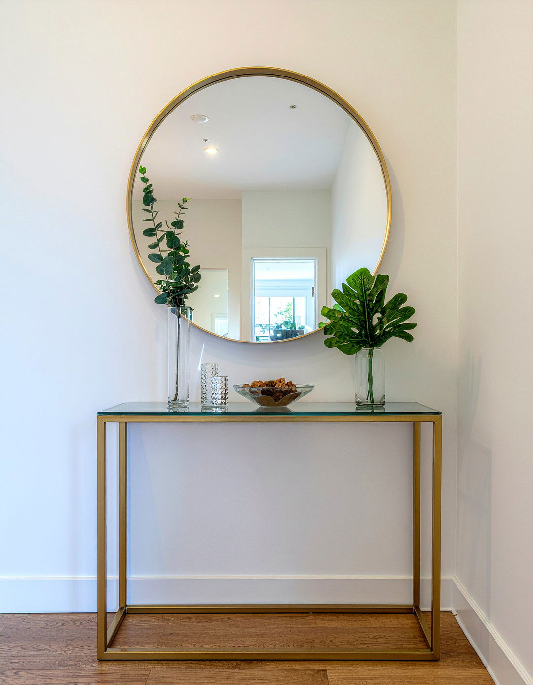 Lucite Console Table - 30 living room lucite furniture ideas