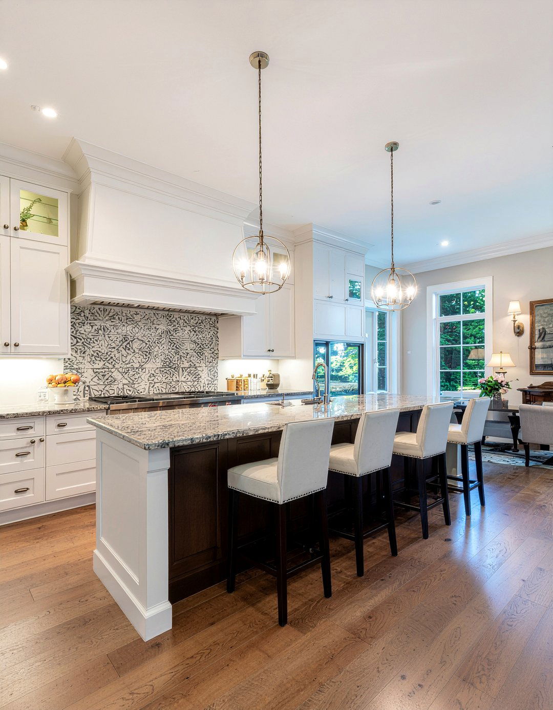 Luxury Integrated Wet Bar - 30 dining room wet bar ideas