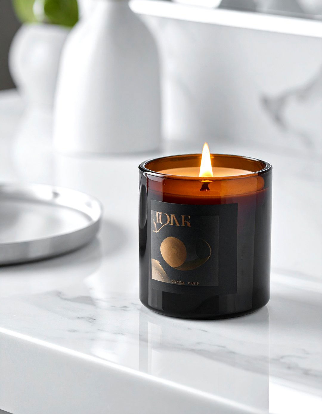 Luxury Scented Candle - 30 bathroom vanity accent ideas