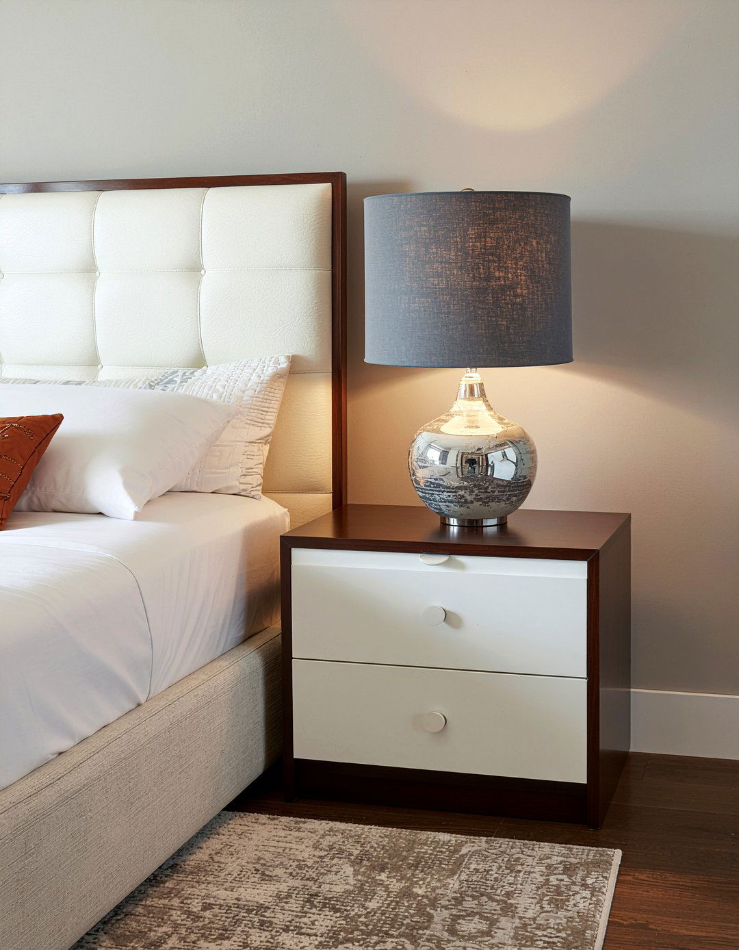 Luxury nightstand - 30 bedroom modern nightstands