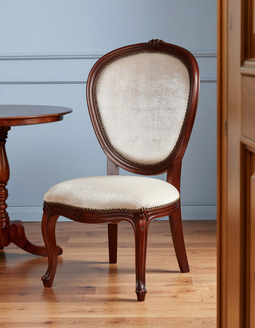 Lyre back chair - 30 living room Regency furniture ideas