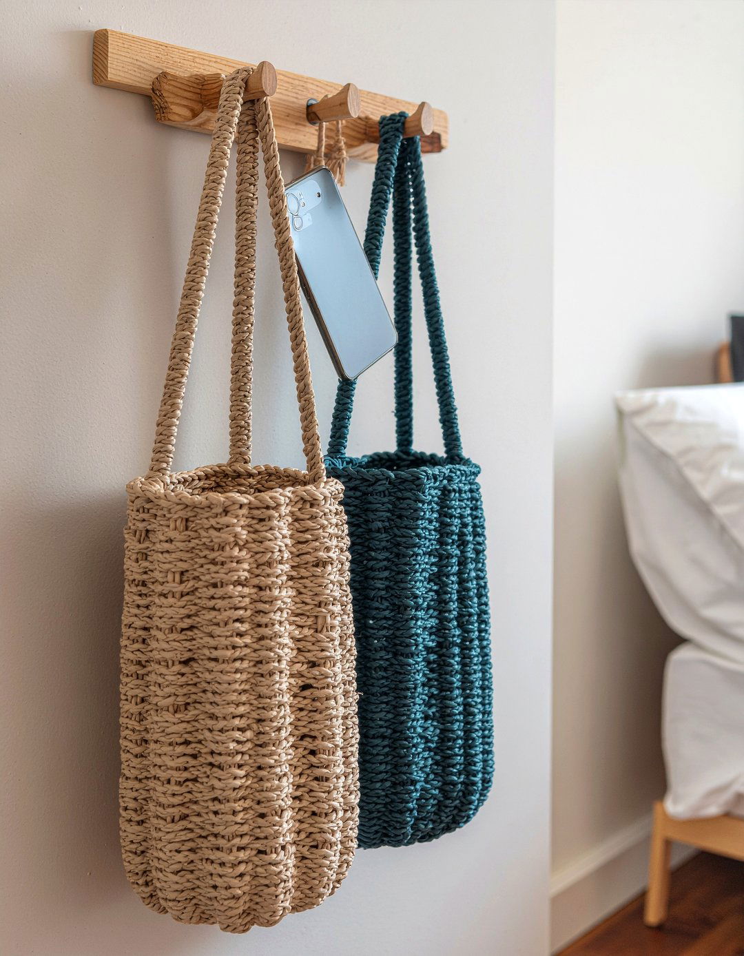 Macrame storage pocket - 30 macrame bedroom ideas