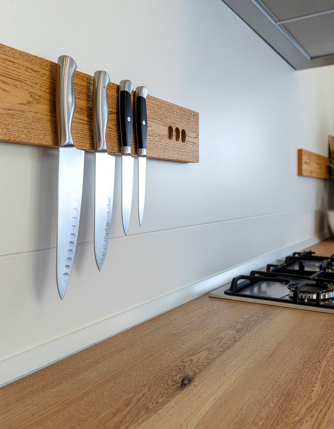 Magnetic knife strip - 30 inexpensive kitchen update ideas
