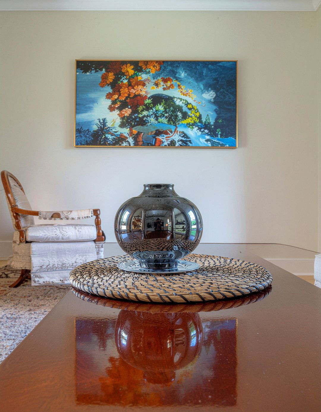 Mahogany coffee table living room - 30 traditional living room ideas