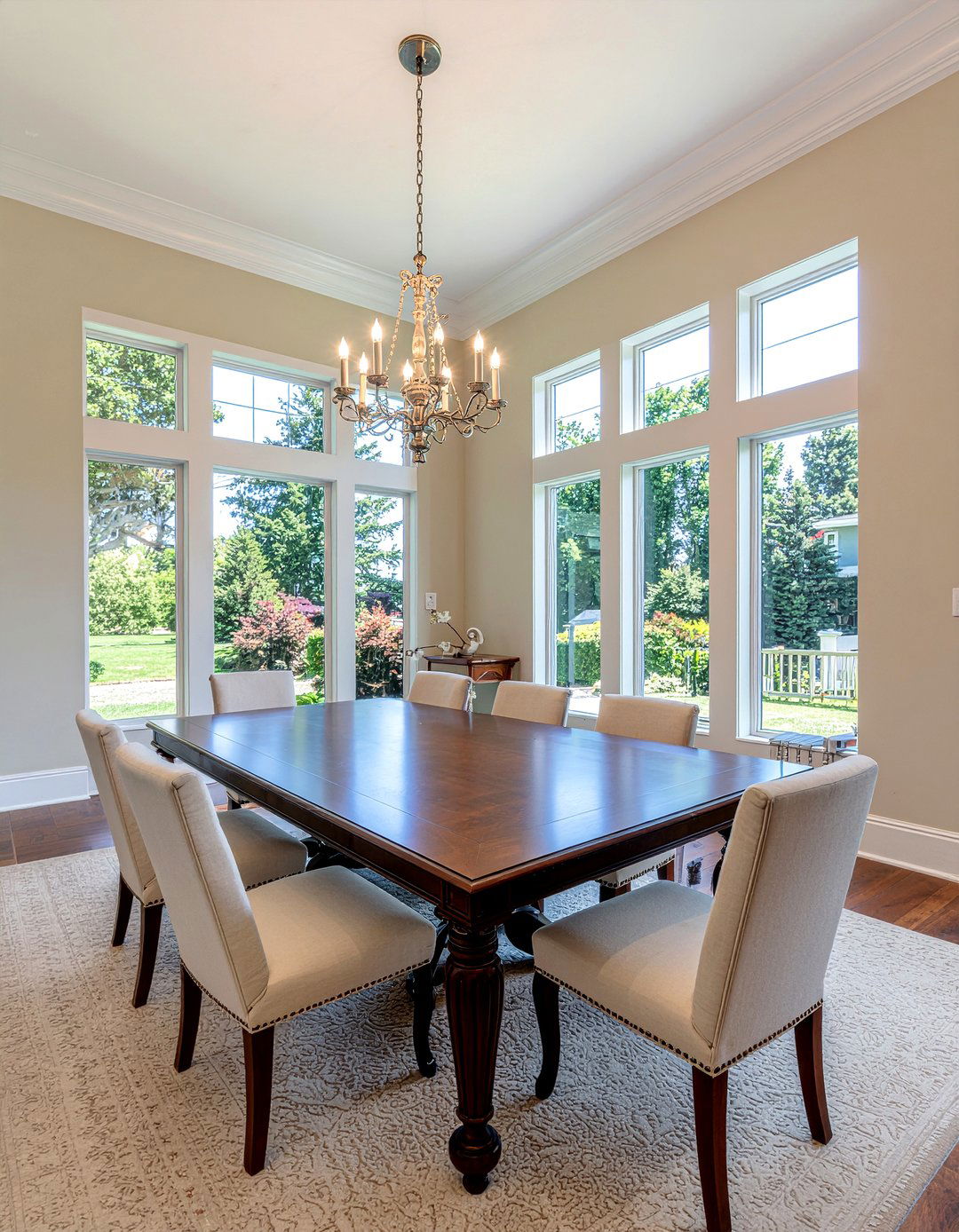 Mahogany dining table - 30 Georgian dining room ideas