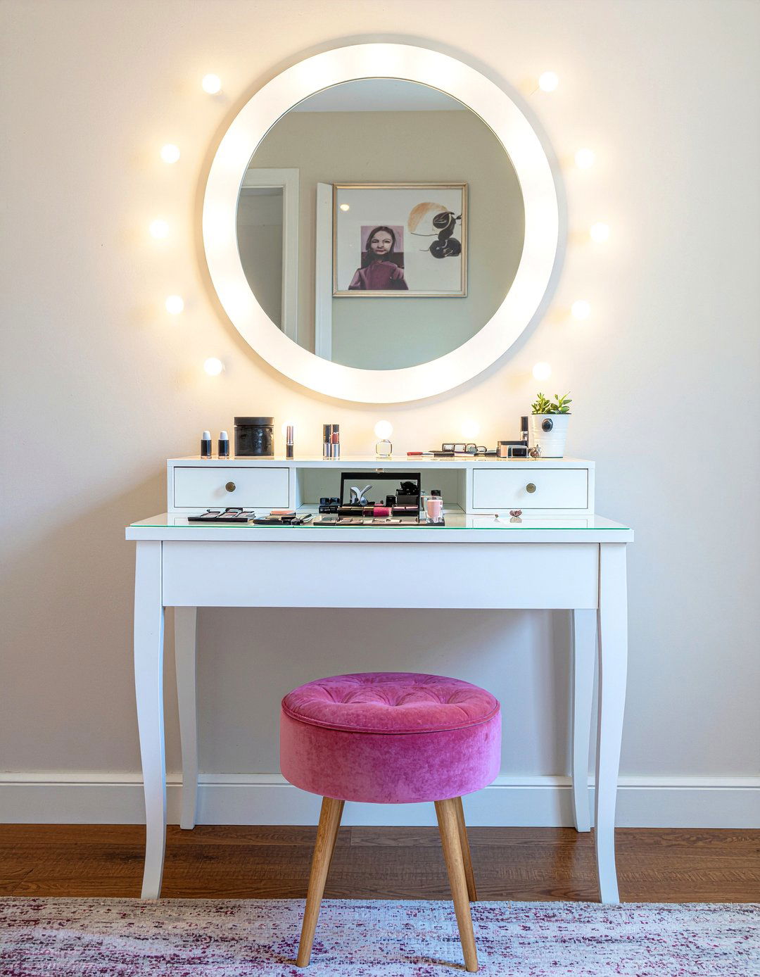 Makeup vanity - 30 tween bedroom ideas